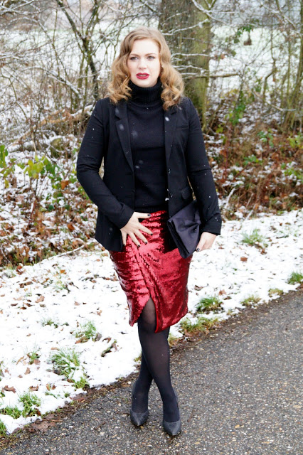 Holiday look - red sequin skirt, bow clutch and sparkly pumps ...