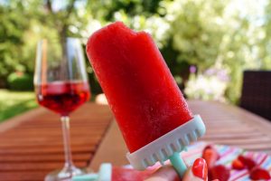 strawberry, rosé, popsicles, strawberry popsicles, adult popsicles, frozen treats, summer food, summer time, summer, strawberry season, food, recipe