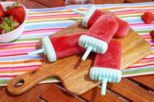 strawberry, rosé, popsicles, strawberry popsicles, adult popsicles, frozen treats, summer food, summer time, summer, strawberry season, food, recipe