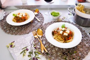 spaghetti, noodle dish, healtyh dish, vegetarian meal, vegetarian, pasta, italian, dinner, lunch, easy food idea, delicious recipe idea
