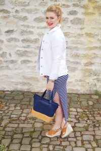 striped dress, transition into fall, midi dress, summer dress, dress lover, navy and white, red lipstick, wicker bag