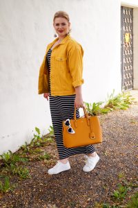 maxi dress, striped dress, summer style, transition style, white sneaker trend, heart shaped sunglasses, black and white, yellow for fall, fashion blogger, Madame Schischi