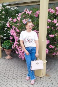 denim, casual outfit, oleander bushes, pink flowers, graphic tee, style blogger, fashion, summerstyle, summer 19, modern combo, guess handbag, Madame Schischi