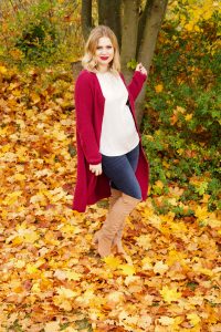 fall fashion, fashion blogger, Madame Schischi, fall, autumn style, burgundy, overknee boots, fashionista, fall leaves, fall styles
