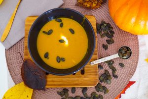 pumpkin soup, pumpkin season, fall season, fall recipes, easy recipes, spicy dishes,