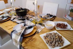 hosting, NYE, dinner, cheese fondue, midi dress, recipe, cooking for guests, bump style, happy new year, NYE ideas, hostess, table scape, NYE table decor