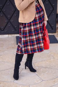 plaid, holiday style, business look, red for christmas, christmas time, dress the bump, maternity style, working girl, office look, fashionblogger, styleblogger, fashion, Madame Schischi