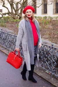 fashionblogger, fashion, Madame Schischi, casual style, red x plaid, casual christmas, holiday style, fashion inspo