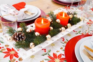 table scape, christmas, decoration, hosting a dinner, christmas table decor, table decor, Madame Schischi, home decor, holiday dining
