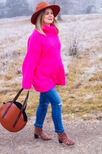 fashionblogger, fashion, style blogger, neon colors, pink, winter style, dress the bump, bump style, maternity style, pregnancy style