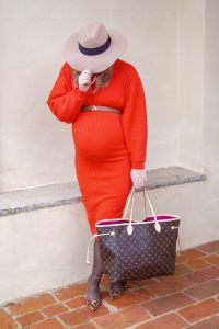 fashionblogger, fashion, maternity style, pregnancy style, dress the bump, red, favorite color Luis Vuitton Neverfull, belted dress, mom to be, style blogger