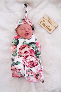 baby pictures, birth annoucement, newborn shot, swaddle set, fashionable baby, wooden name tag