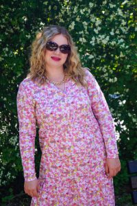 fashionblogger, fashion, summer fashion, summer, styleblogger, how to style a flower dress, what to wear, flower dress, bonprix, crepped hair