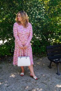 fashionblogger, fashion, summer fashion, summer, styleblogger, how to style a flower dress, what to wear, flower dress, bonprix, crepped hair