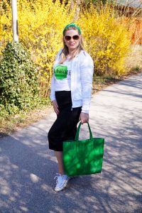 fashionblogger, fashion, instyle, fashionista, how to style, what to wear, green for 2020, casual style, 