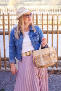 fashionblogger, fashion, outfitpost, lavender, spring outfit, spring style, spring, what to wear, how to style, straw accessories