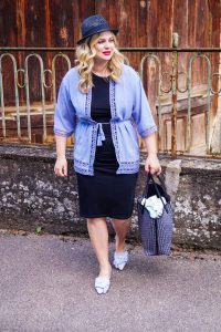 fashionblogger, fashion, summer style, summer, summer fashion, ootd, kimono, what I wear, how to style, tory burch, style blogger, blue x black