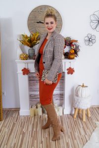 fashionblogger, fashion, fall fashion, autumn style, casual style, mom style, ootd, what I wear, how to style, business style, 1 dress 4 ways, amazon find