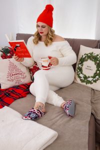 loungewear, pandemic fashion, home style, christmas, christmas fashion, cozy at home, mad for plaid, cozy, comfortable loungewear, staying at home, fall time, christmas, red x white, christmas decor