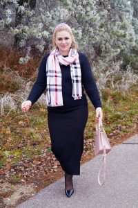 fashionblogger, fashion, winter fashion, winter style, casual style, mom style, ootd, what I wear, how to style, mad for plaid, furla, cashmink, pearl headband, all black style