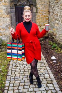fashionblogger, fashion, winter fashion, winter style, casual style, mom style, ootd, what I wear, how to style, red knit dress, wrap dress, coffee run, sunday walk, patterned tights