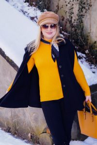 fashionblogger, fashion, winter fashion, winter style, casual style, mom style, ootd, what I wear, how to style, cape, Ralph Lauren, Zara, teddy fur, black x yellow, drama queen, dramatic style