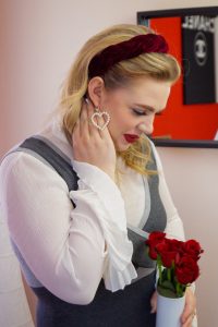 valentine´s day, valentine, heart earrings, valentine´s day earrings, amazon prime, red roses, fun accessories, 14th of Feburary