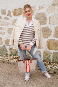 fashionblogger, styleinspo, outfitinspiration, spring, spring style, lily & bean, striped sweater, converse chucks, tweed jacket, womans fashion, affordable fashion, fashionista, style month