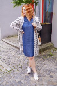 denim dress, lyocell dress, summer dress, blue and white outfit, stripes, red hair, red head, how to style, what to wear, Madame Schischi, style inspo, insta fashion