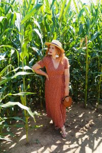 fashion blogger, madame schischi, polka dots, polka dot dress, 31 dresses of summer, summer style, classic print, wrap dress, dress lover, how to style, what to wear, corn maze, summer activities