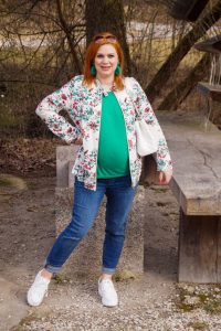 spring, spring fashion, flower print, mom style, casual style, bump style, pregnancy fashion, style the bump, white sneakers, flowers for spring, how to style, what to wear, beaded earrings
