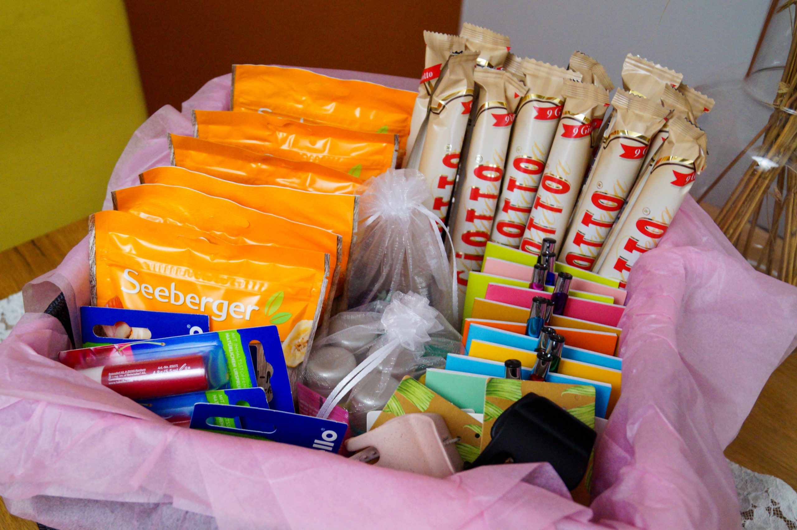 What I put in our Nurse´s baskets... Madame Schischi