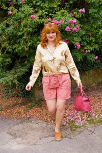 fashion blogger, fashion, style inspo, pink shorts, pink linen shorts, summer, summer style, how to style, what to wear, pink flowers, leopard print, coach